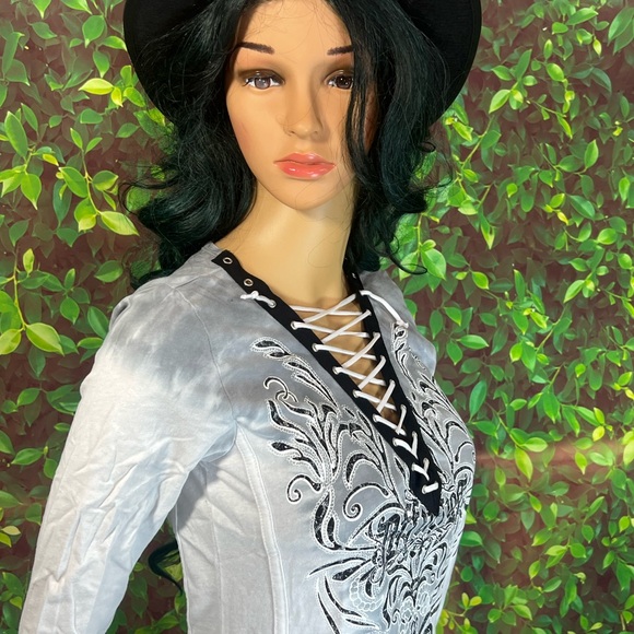 Affliction Women’s long sleeve sweater - Picture 6 of 15